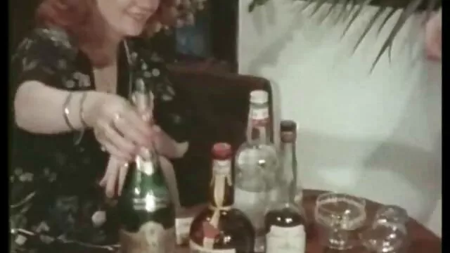 Коханий : Сьогодні дві жінки трахкають один одного в пристрасній безкоштовний секс манері Гарячі порнофільми